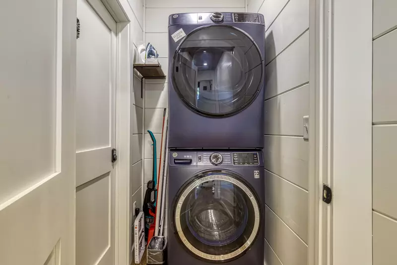 WANDERIN' BEAR LODGE