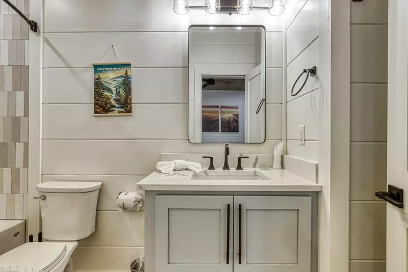 WANDERIN' BEAR LODGE