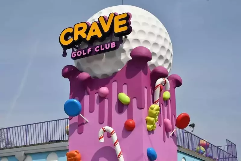 Crave Golf Club is one of the pigeon forge attractions you can enjoy for free