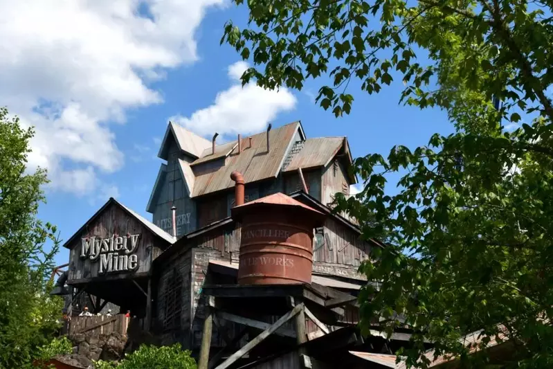 mystery mine is one of the top thrill rides at Dollywood theme park