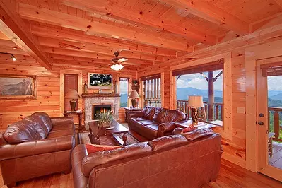 HEAVENLY HEIGHTS RETREAT - 8 bedroom Cabin in Sevierville