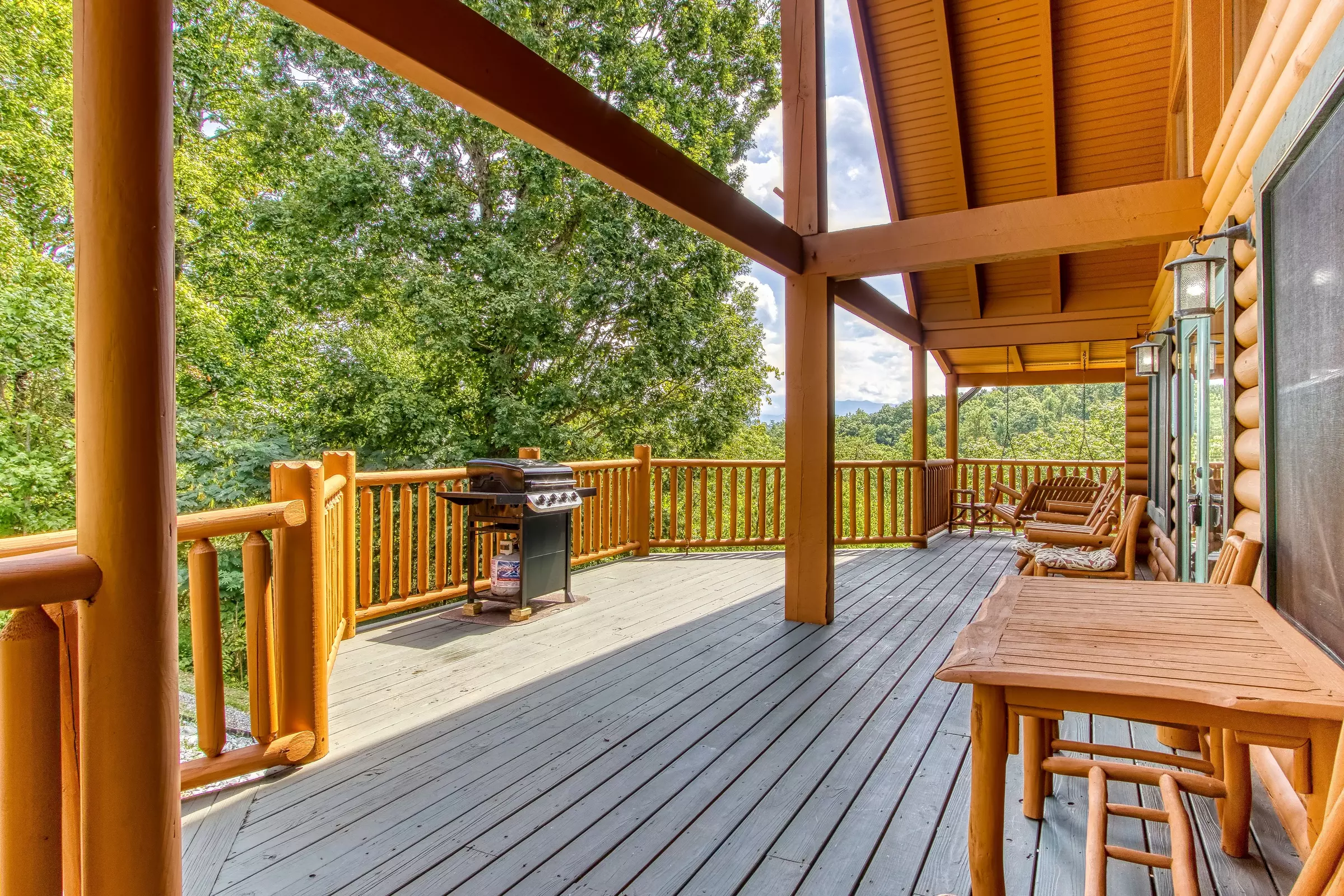 RACCOON HEAVEN - 3 bedroom Cabin in Sevierville