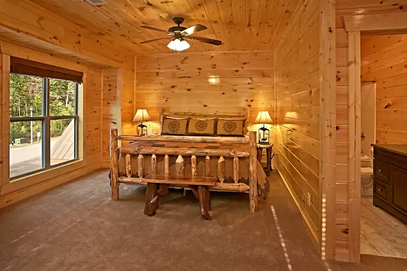 THE BIG MOOSE LODGE - 16 bedroom Cabin in Sevierville