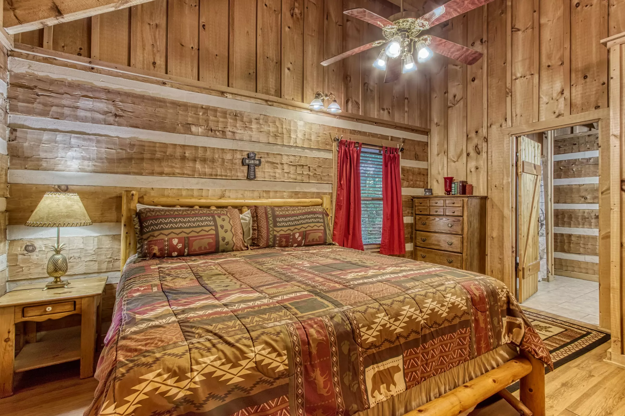 7TH HEAVEN - 2 bedroom Cabin in Sevierville