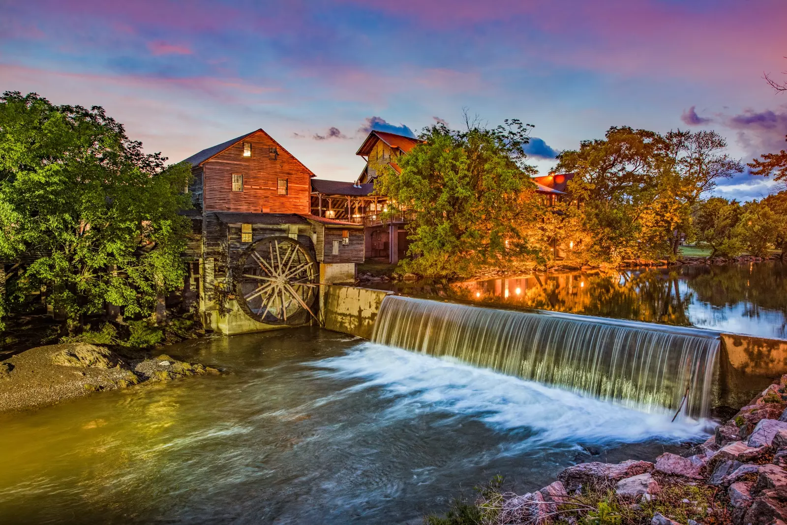 SMOKY MOUNTAIN RANCH