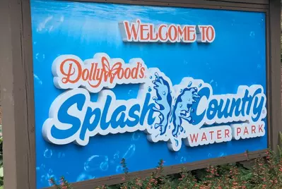Dollywood's Splash Country sign
